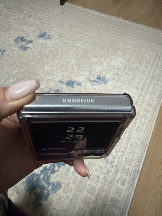 Срочно продам Samsung Z Flip 5 512 гб
