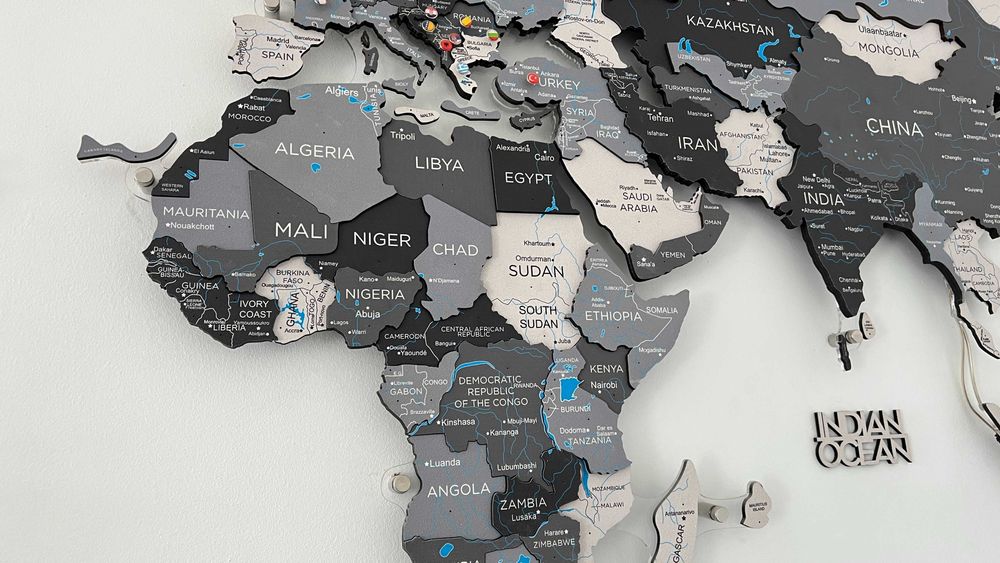 Карта на света XL 200cm x 120cm Enjoy The Wood