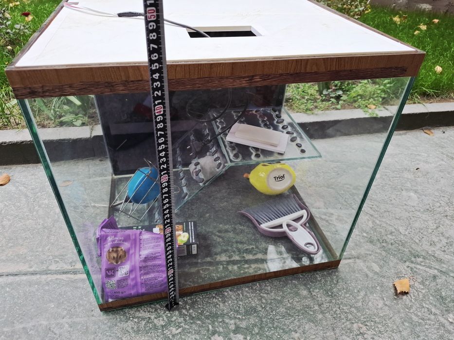 Терариум продам срочно