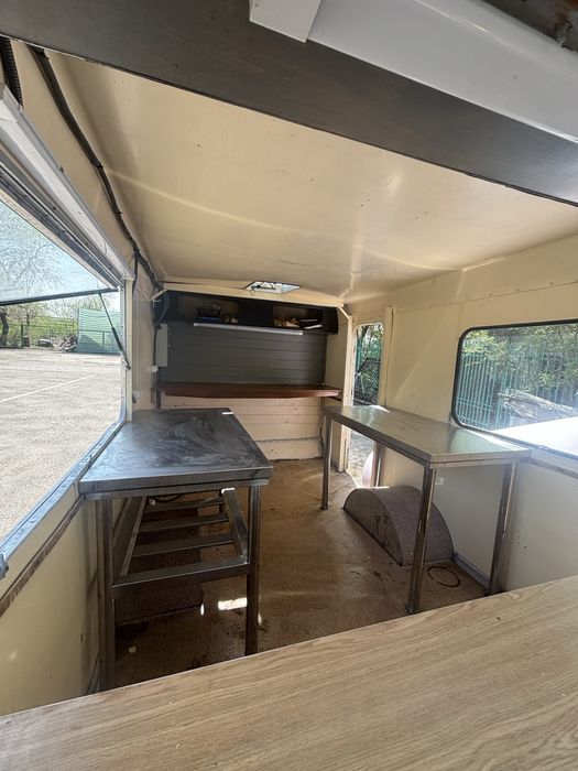 фуд-трак прицеп торговый