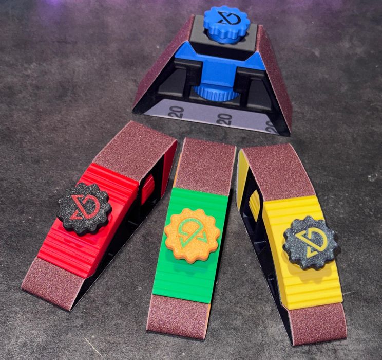 Unealta pentru lucrarea lemnului cu șmirghel