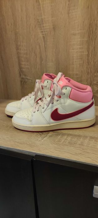 Дамски сникърси Nike