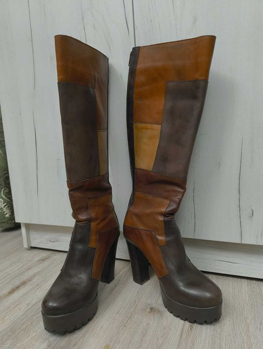 Коричневые сапожки