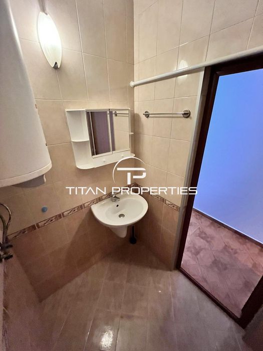 Дава се под наем Двустаен апартамент в Бургас, Лазур - 68 кв.м за 550 € - Снимка #7