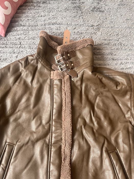Кожаная теплая куртка демисезон
