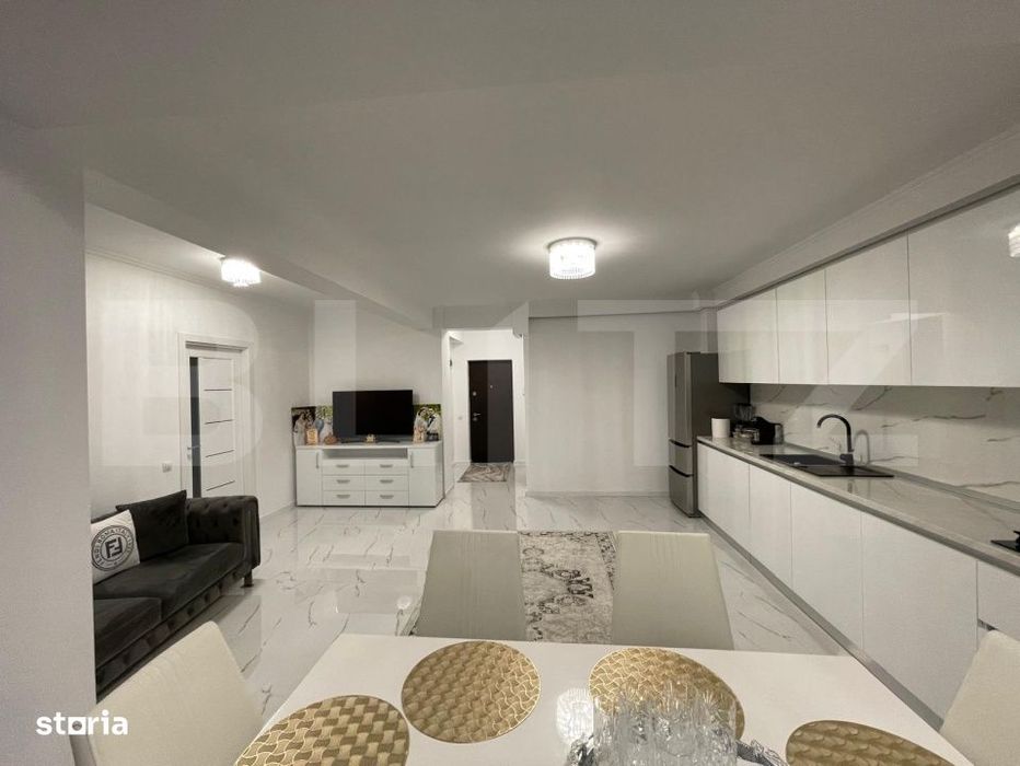 Apartament 3 camere, 2 bai, 64 mp, 2 parcari, intermediar, zona Terra