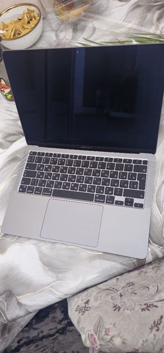 Ноутбук Apple MacBook Air 13 2020