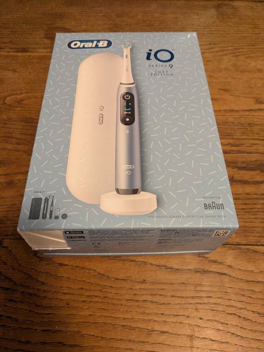 [запазена] Електрическа четка за зъби Oral-B iO Series 9 Luxe