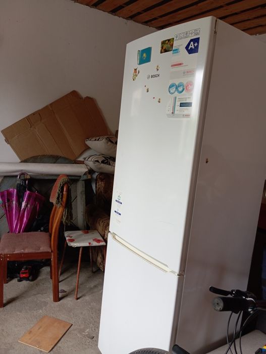 Продаётся холодильник BOSCH