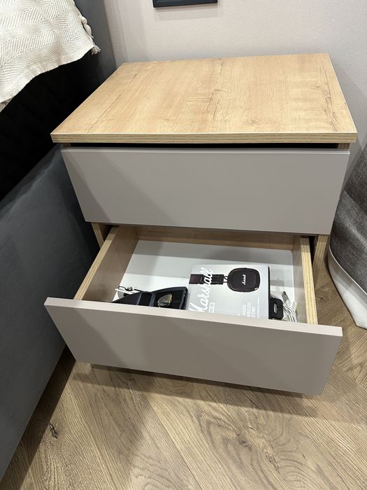 Прикроватные тумбы