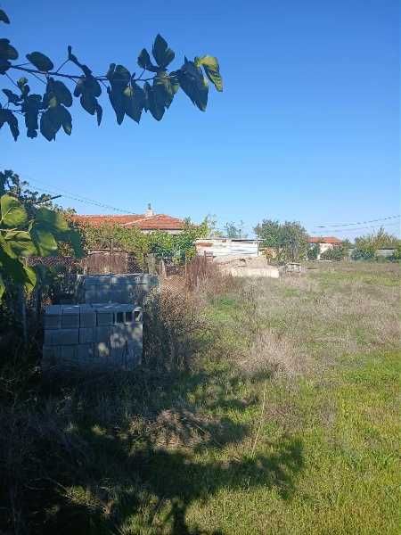 УПИ с ток и вода в Маноле!