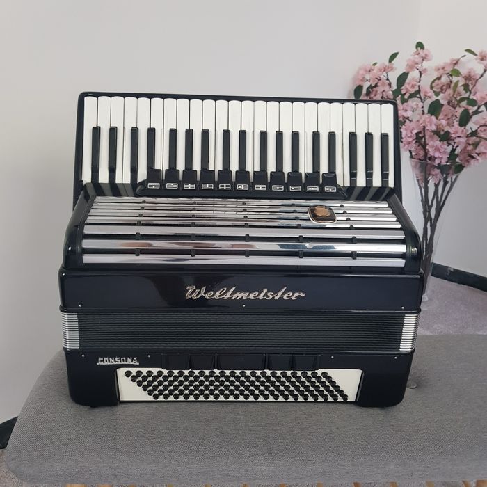 Acordeon Weltmeister Consona ! 120 de basi