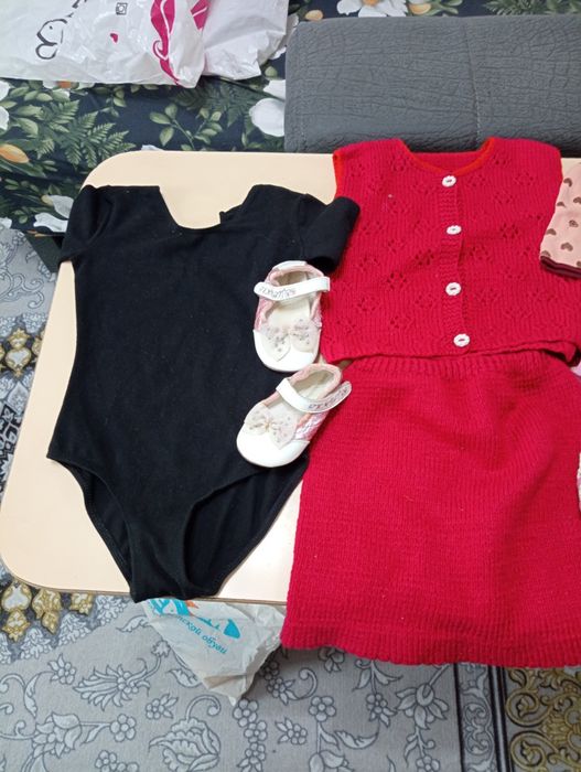 Вещи на девочку продаю