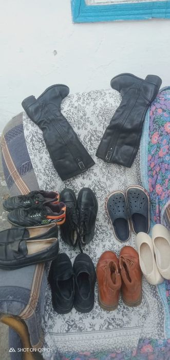 Отдам даром детскую обувь