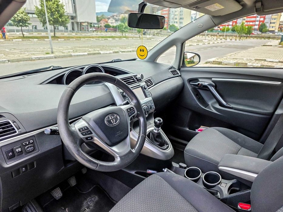 Toyota Verso 2.0 D-4D, 7 места, NAVI, KАМЕРА, ОБСЛУЖЕНА