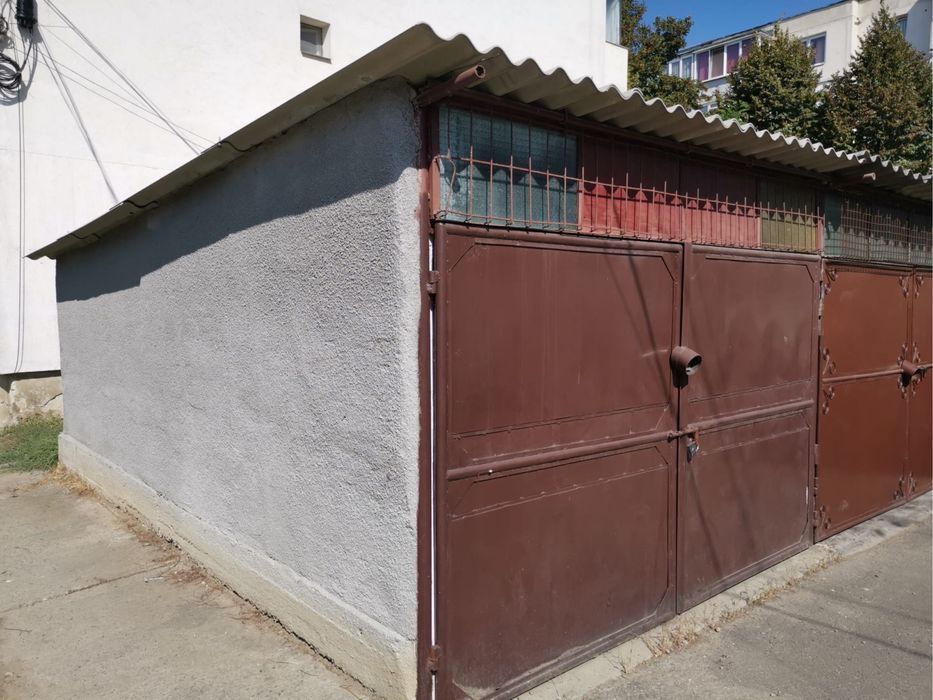 Inchiriez apartament + garaj