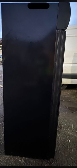 Хладилна витрина с плъзгащи стъклени врати – 200 х 90 см