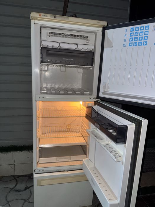 Stinol холодильник продам