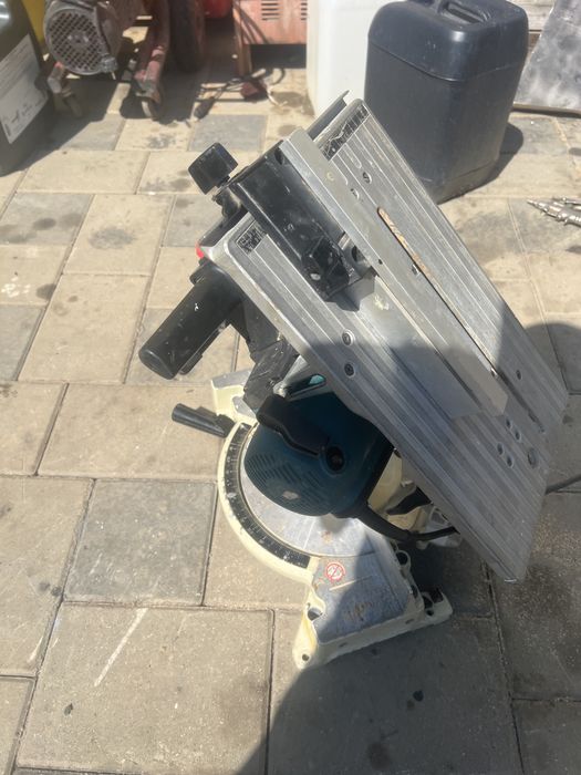 Fierastau circular makita LH1040L