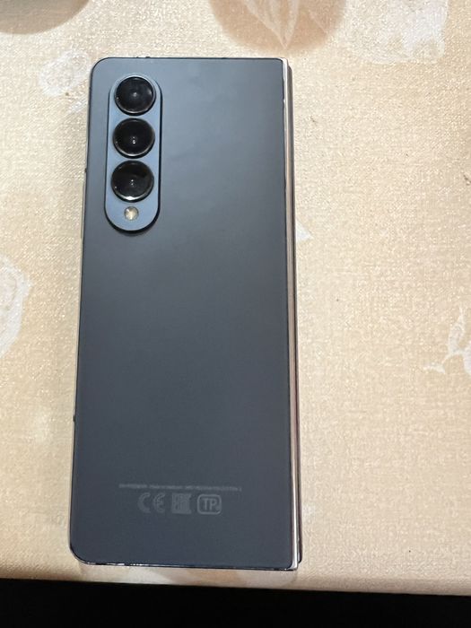 z fold 4 holat orta 2 imei yaxwi