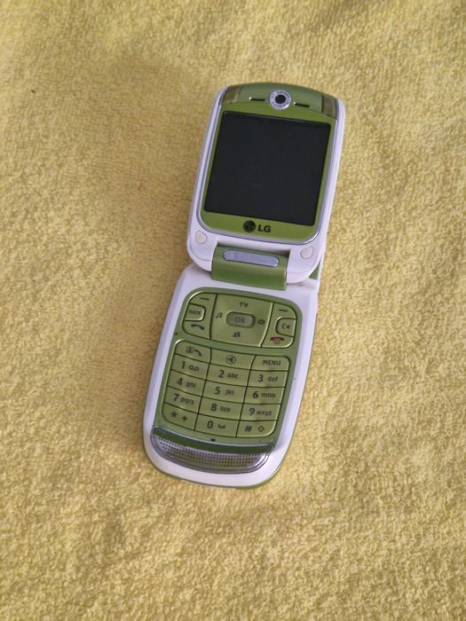 Telefon lg U8550 perfect funcțional