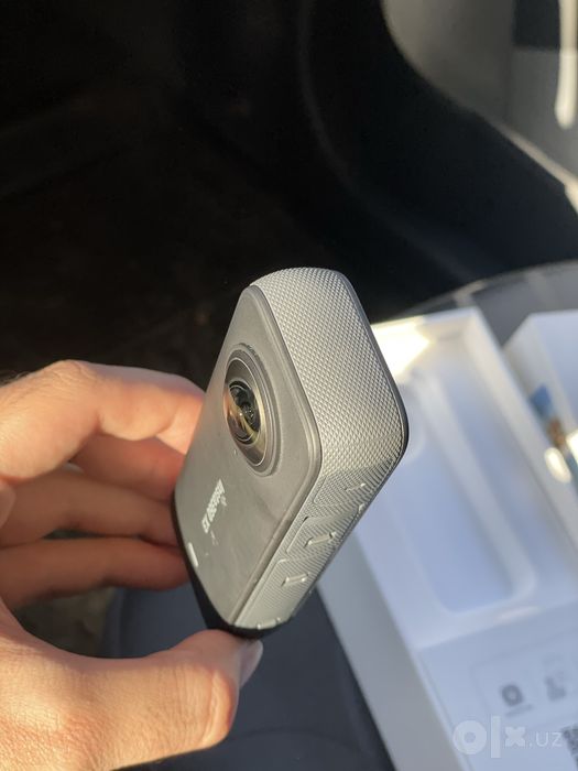 insta 360 X3 camera