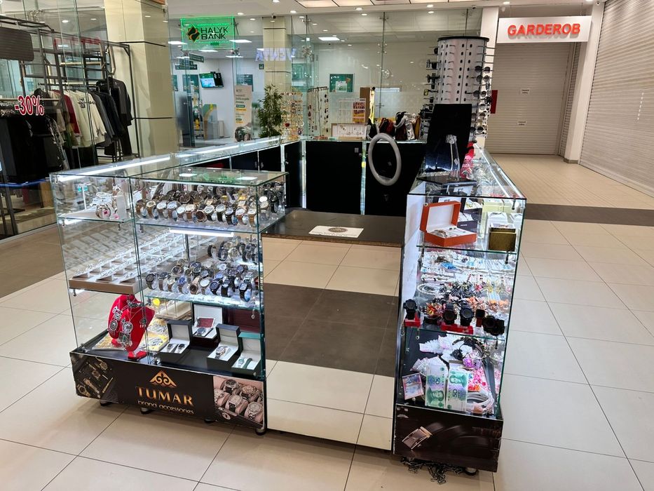 Продается островок бижутерии