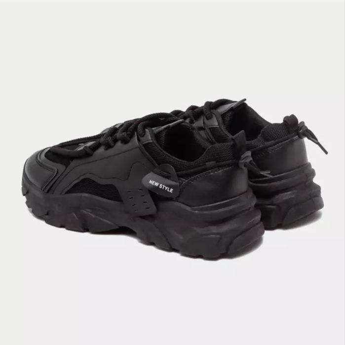 Erkaklar krossovkalari new Style

 Erkaklar krossovkalari, yoz, bahor,