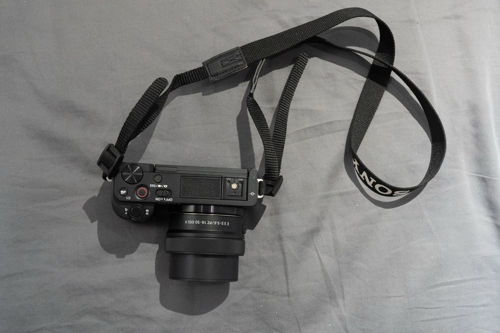 Фотоаппарат Sony ZV-E10