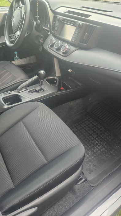 Touota RAV 4- Oтлична!