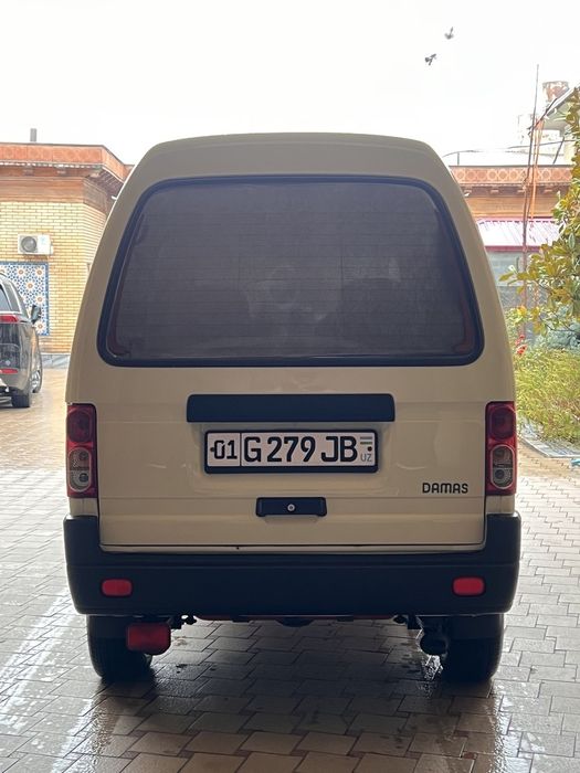 Damas Delux 2,  qaymoq rang,  probegi radnoy