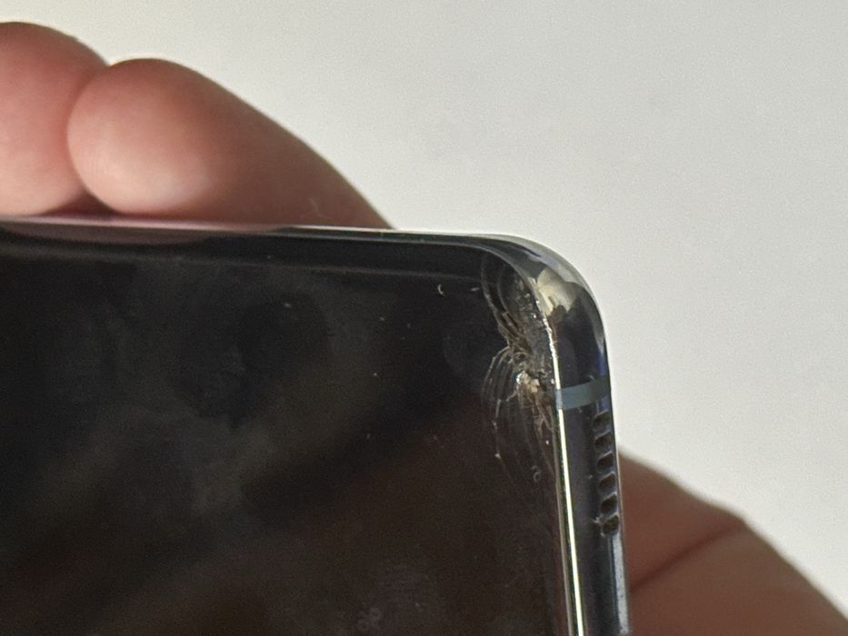 Продам samsung s20