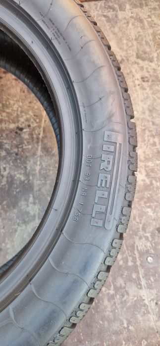 2 Anvelope ca noi  Pirelli 205 55 R17 M+S