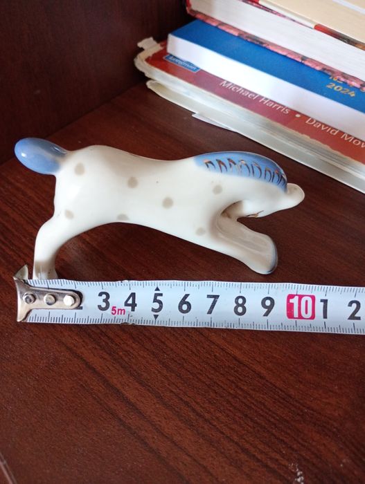 Советская фарфоровая статуэтка