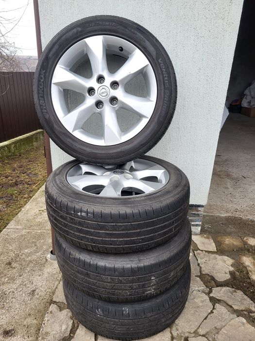 Vind Jante Originale Nissan 17" echipate cu anvelope de vara