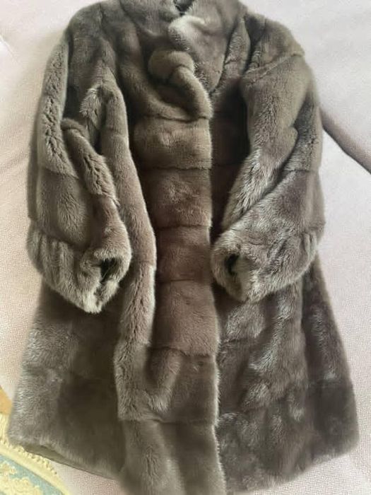 Шуба норковая продам