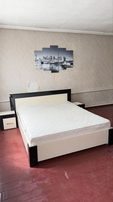 Спальный гарнитур с матрасом
