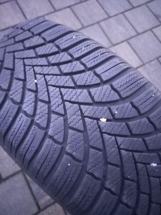 Vând jante de aluminiu