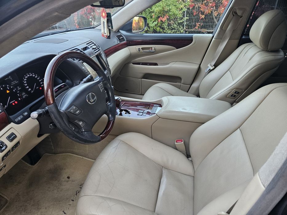 Lexus LS600hl,2008, 5.0benzina, 445cp. Schimb 14000€