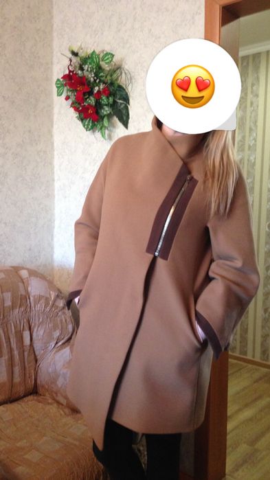 Продам пальто демисезонное