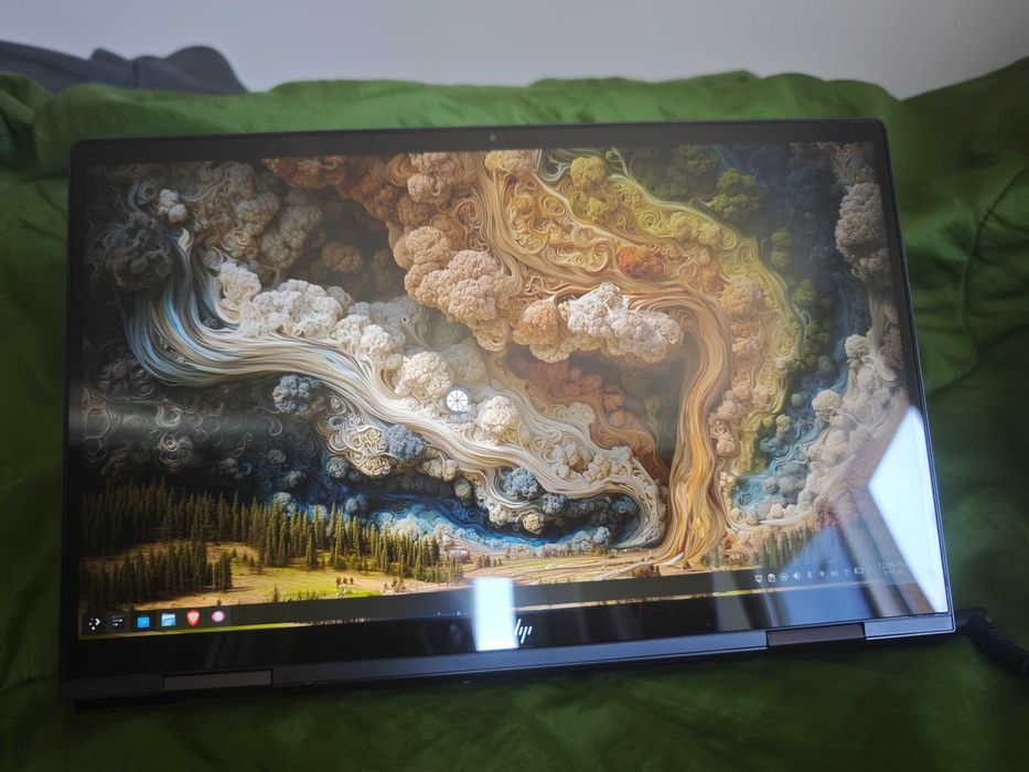 Лаптоп HP Envy x360 - употребяван