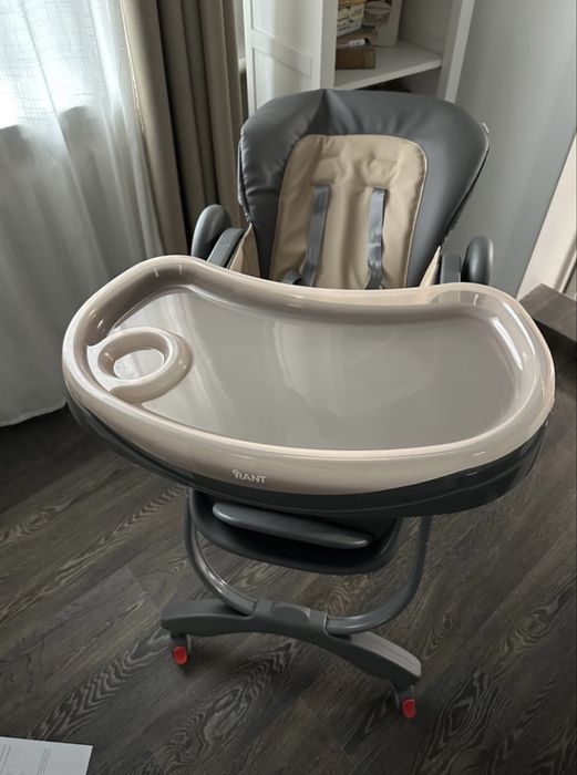 Стульчик для кормления, с рождения