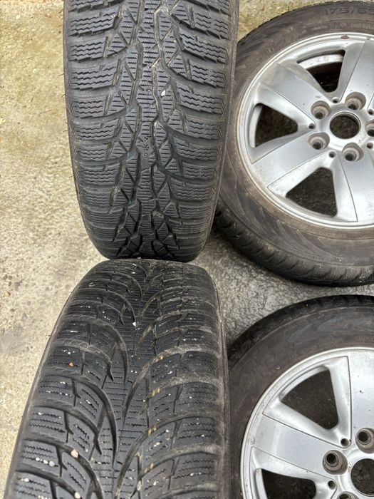 Продавам зимни гуми с джанти
