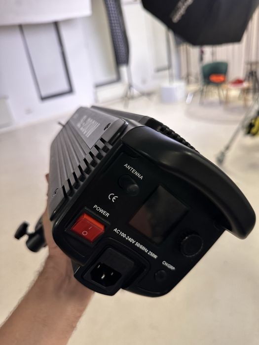 Godox SL 200w- lumina continua
