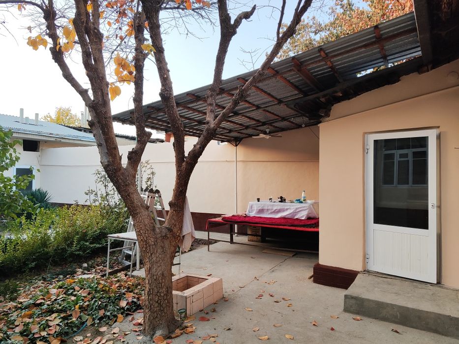 Центрда, зор лакатцияда нежилой