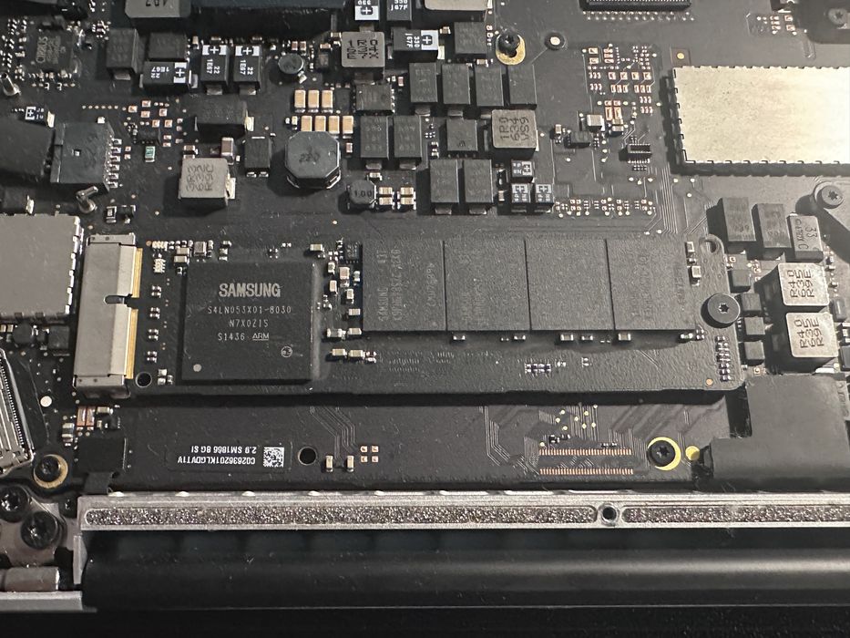 SSD Apple 512GB (pt. Macbook Air/ Macbook Pro/ Mac Pro)