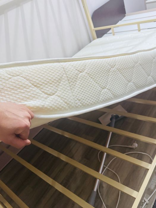 Двухьярусная кровать