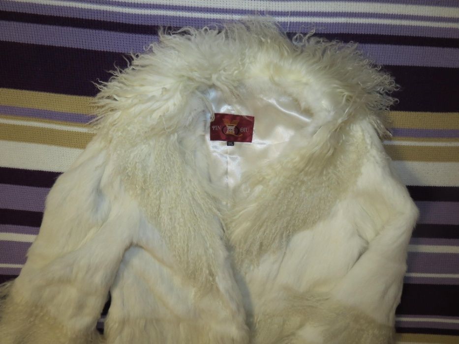 шуба белая кролик+коза M-ка