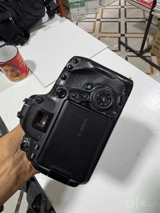 6d Mark 2 +24.105/2  + 17.40