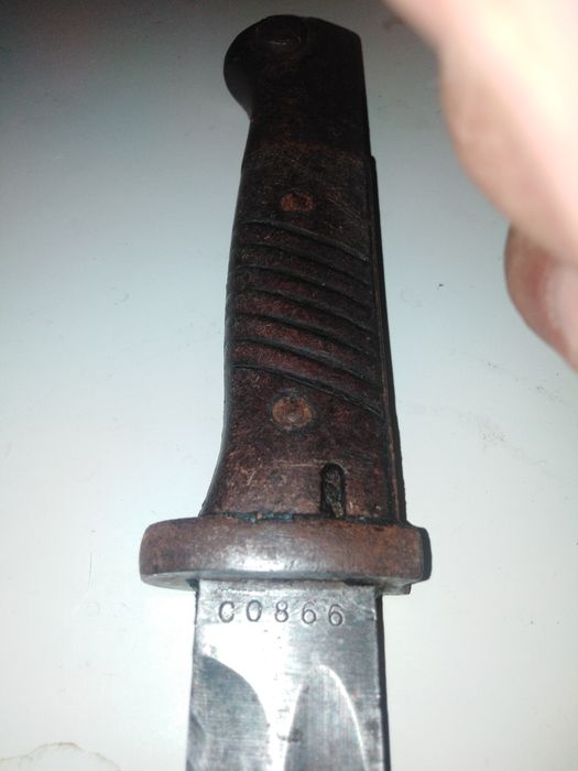 Старинен войнишки нож